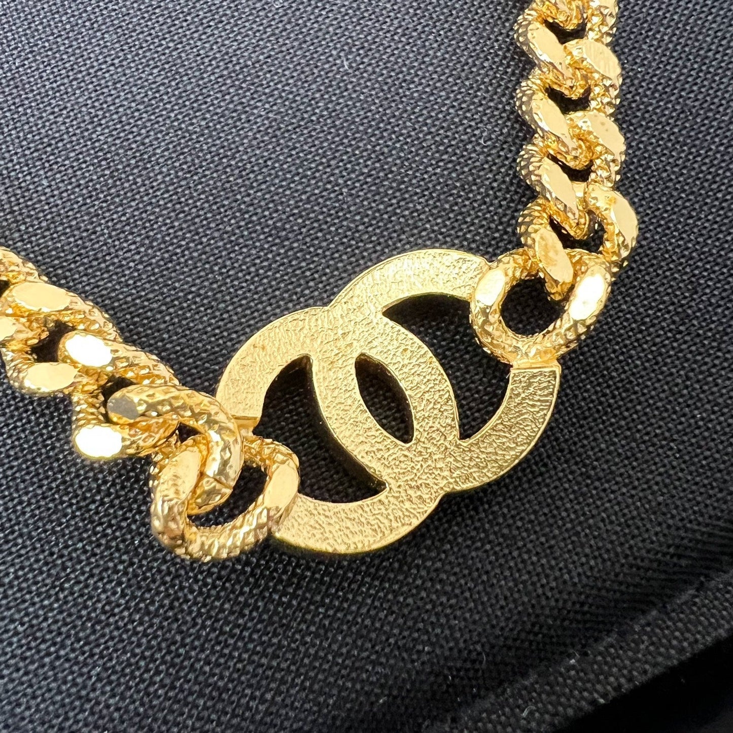 GLM-Classic Choker with Crystal Studded GLM- Logo in GHW (Model: AB8930)