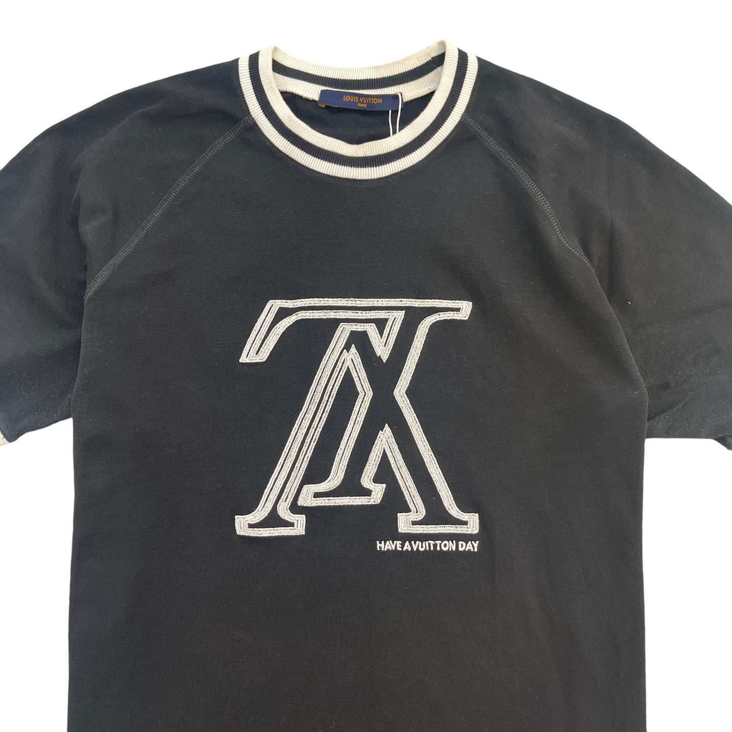 Men's Embroidered Logo T-Shirt Black Size M