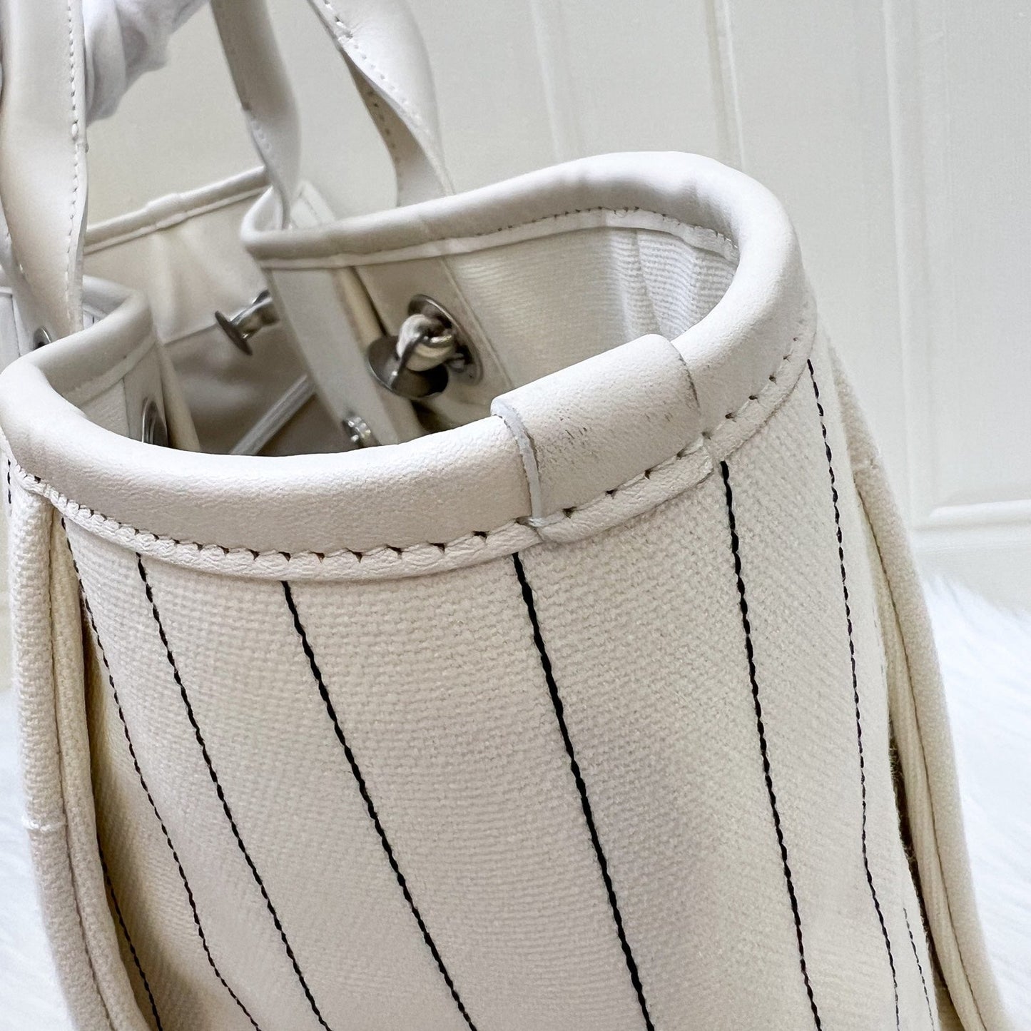 GLM-Medium / Large Deauville Tote in White Striped Fabric and LGHW