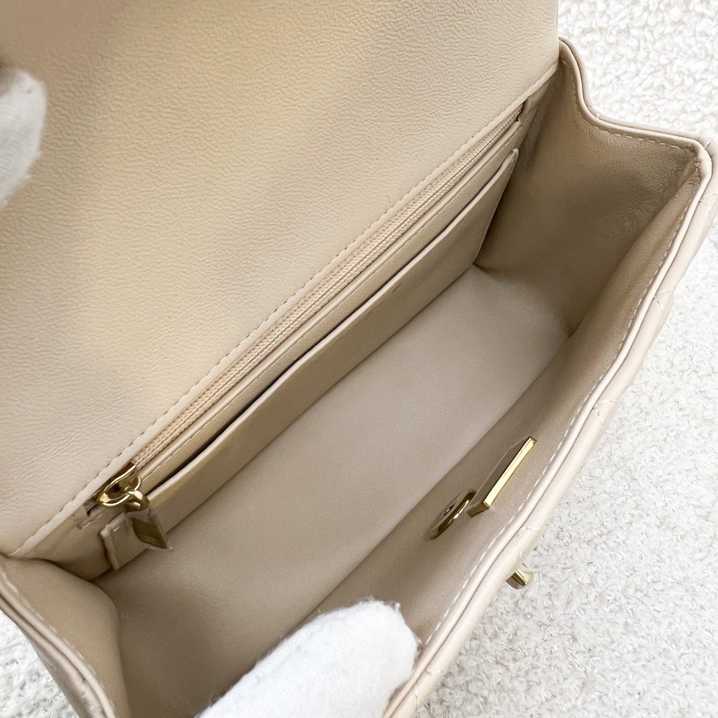 GLM-Top Handle Mini Rectangle Flap in 25P Beige Lambskin and LGHW
