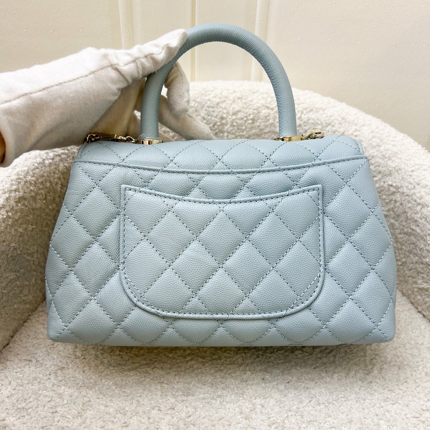 GLM-Small (24cm) Coco Handle in 22P Robin Egg Blue Caviar and LGHW (Model: A92990)