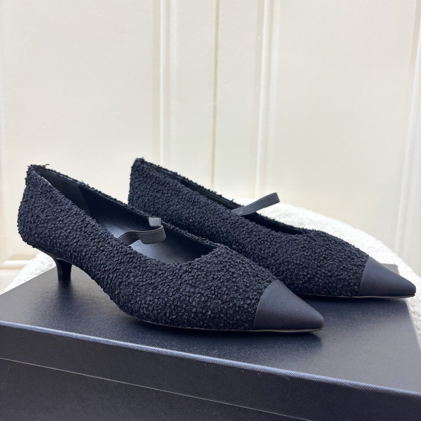 GLM-24A Mary Janes in Black Tweed and Gosgrain Sz 37.5