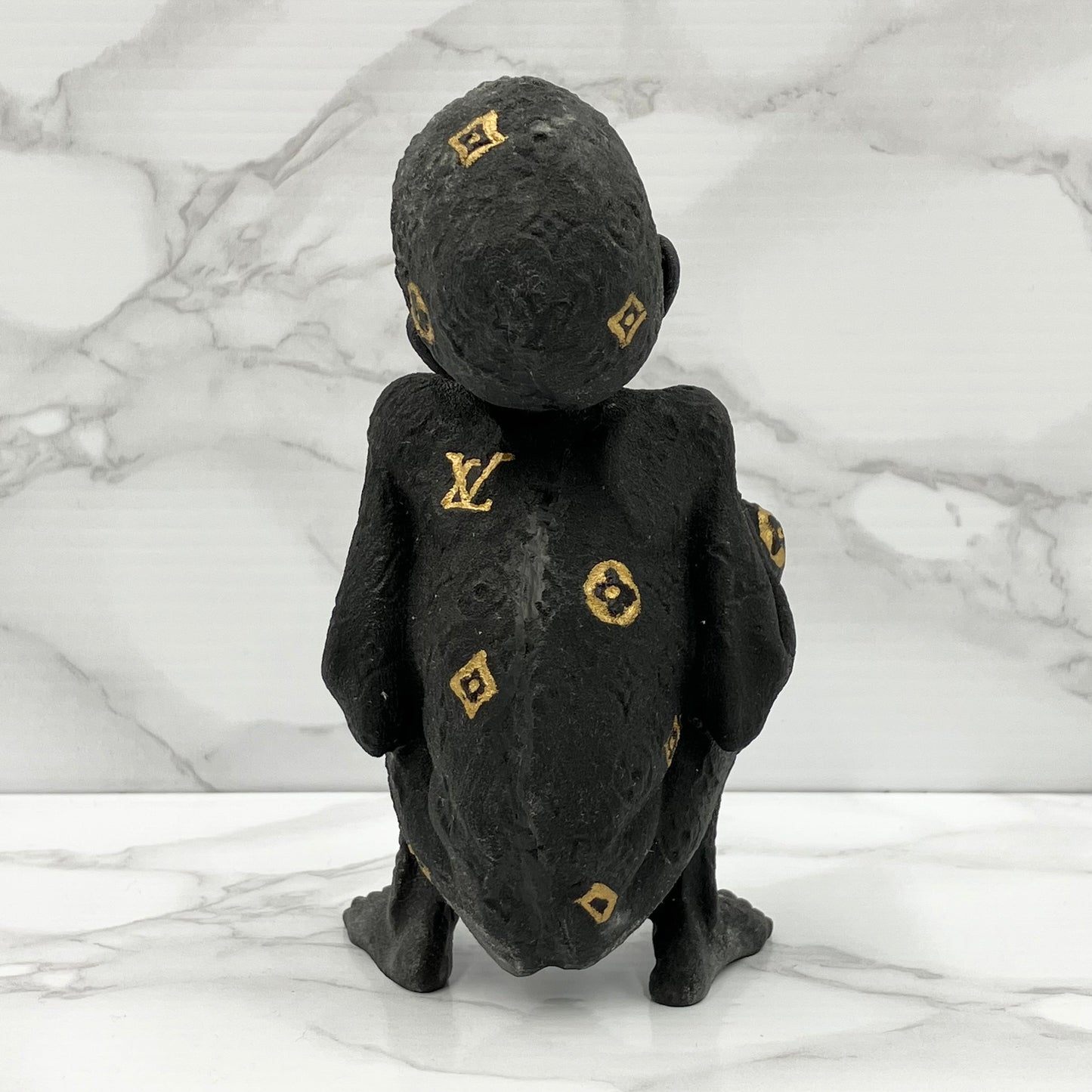 LOUIS VUITTON BEEJOIR Bronze statue, limited to 500 pieces worldwide