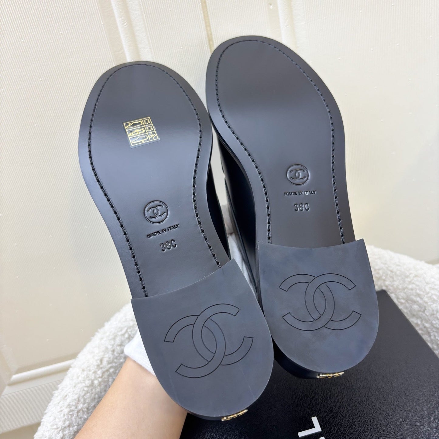 GLM-25P Mocassins with Diamantes Studded GLM- Logo in Black Smooth Calfskin