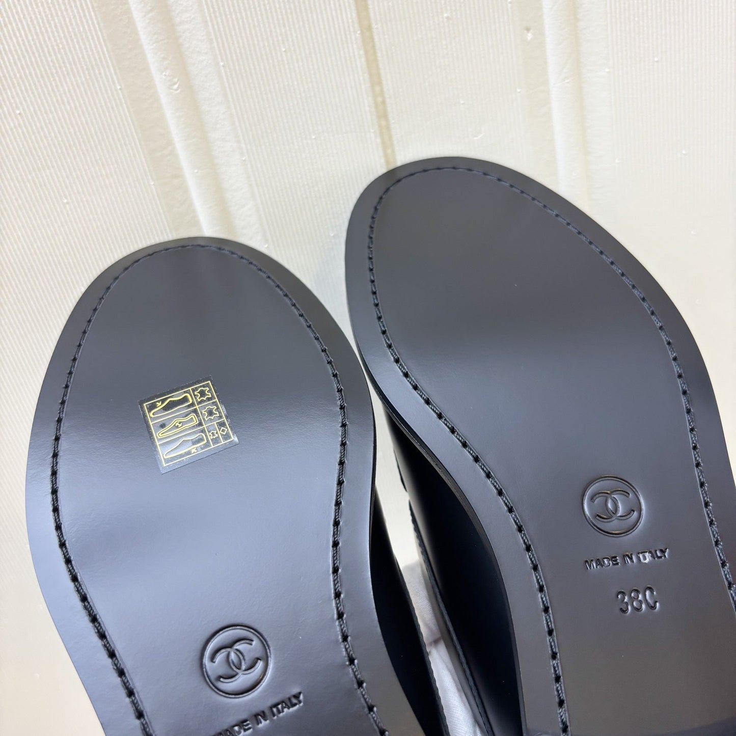 GLM-25P Mocassins with Diamantes Studded GLM- Logo in Black Smooth Calfskin