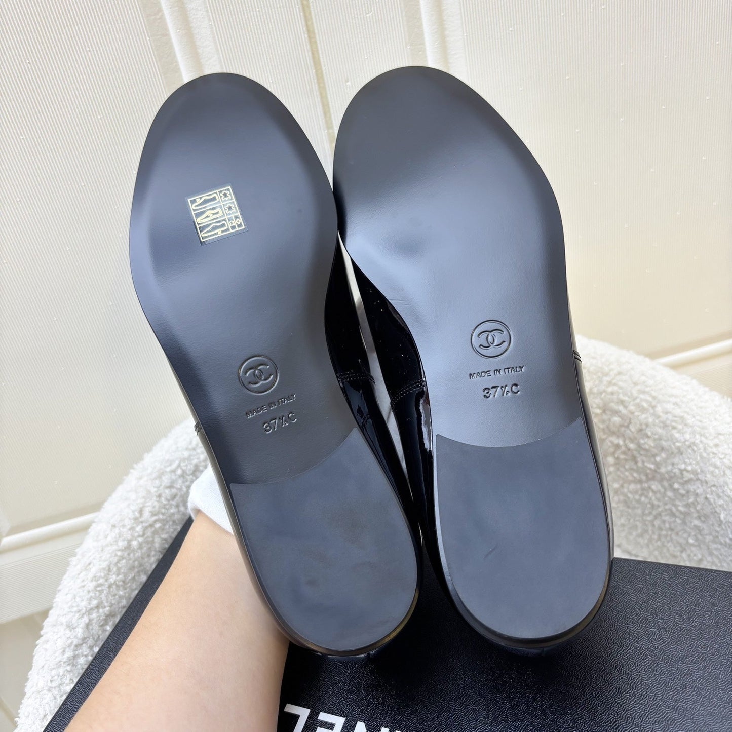 GLM-Mocassins with GLM- Logo in Black Patent Leather Sz 37.5