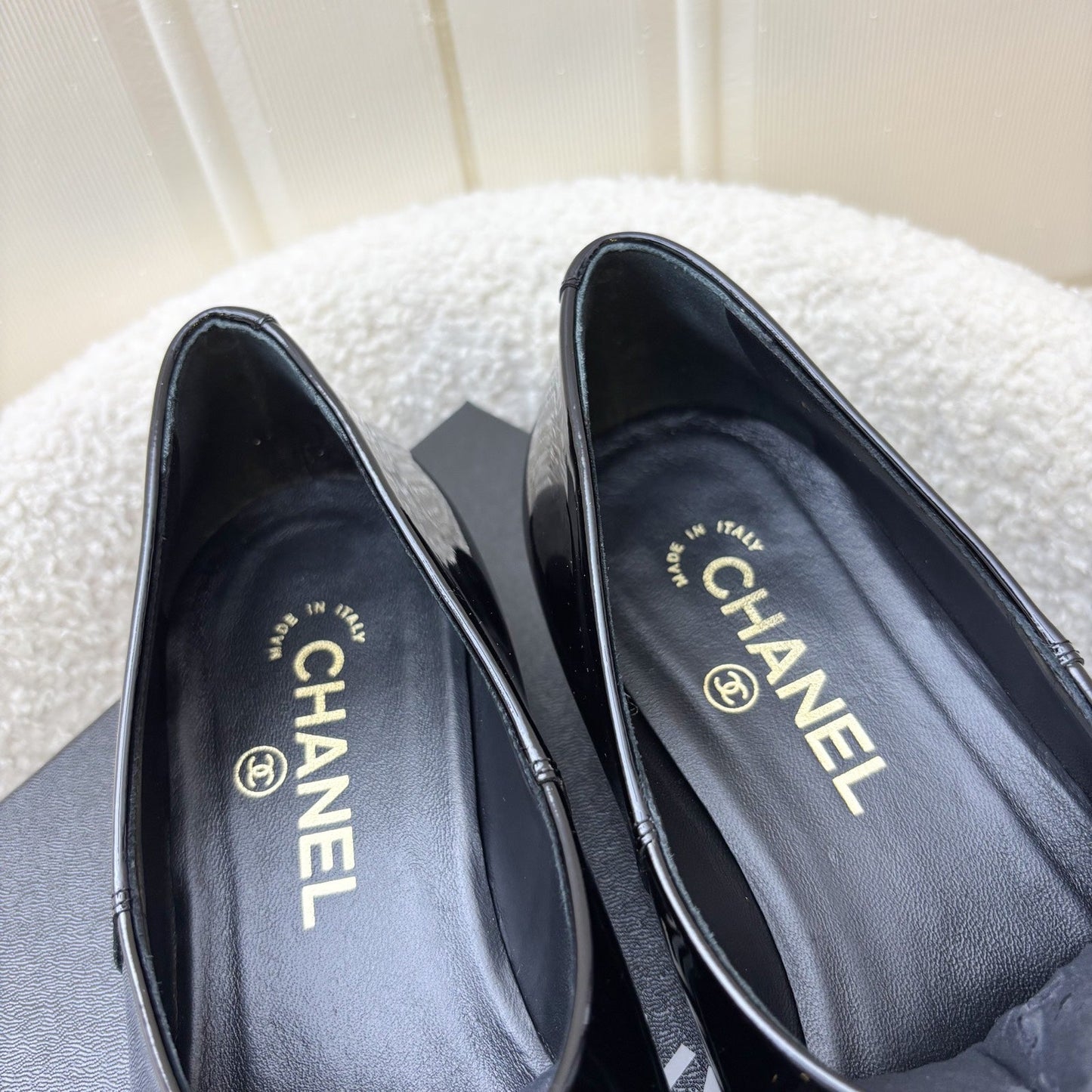 GLM-Mocassins with GLM- Logo in Black Patent Leather Sz 37.5