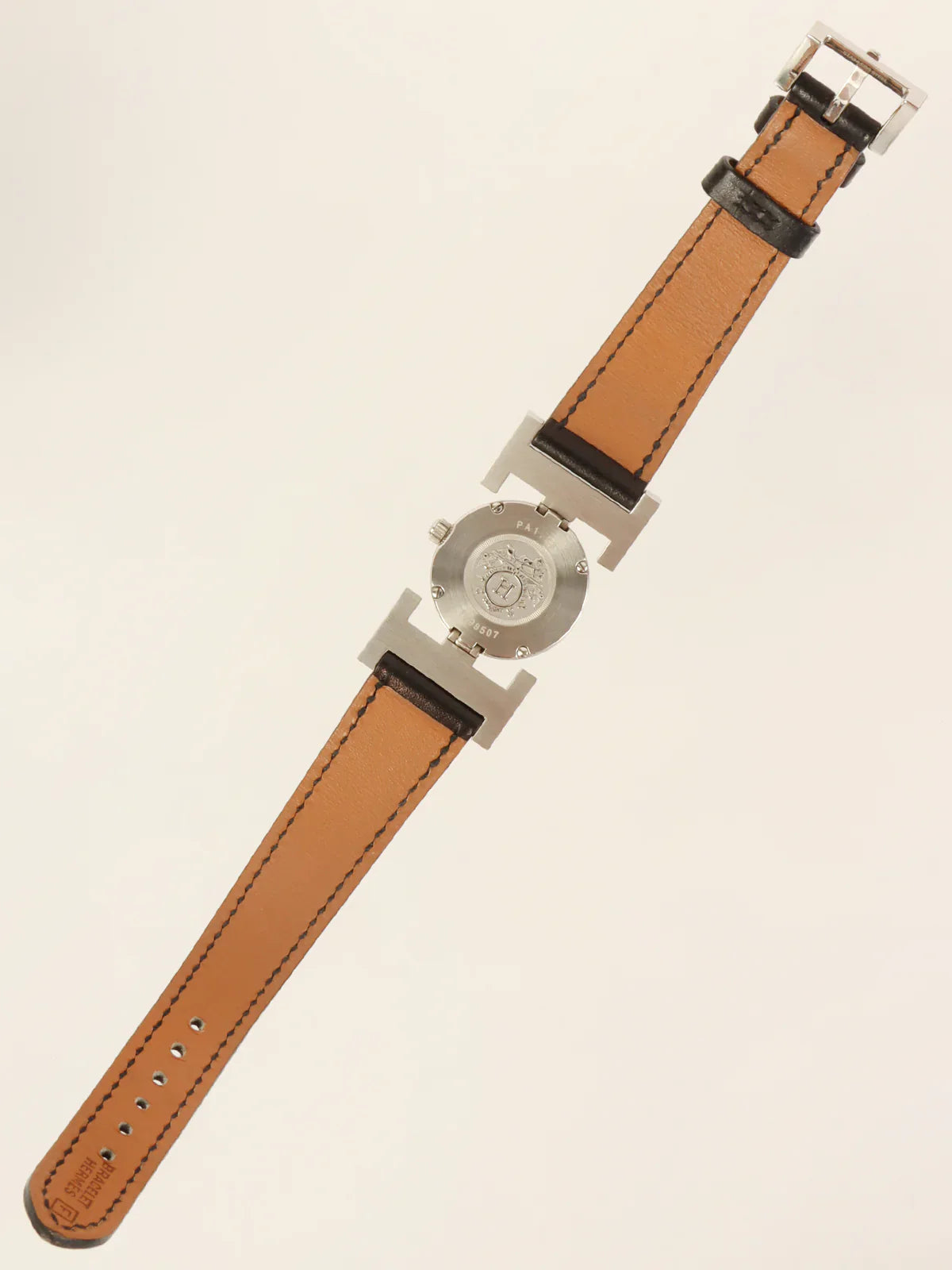 GUCCI Square Face Logo Watch Silver/Black