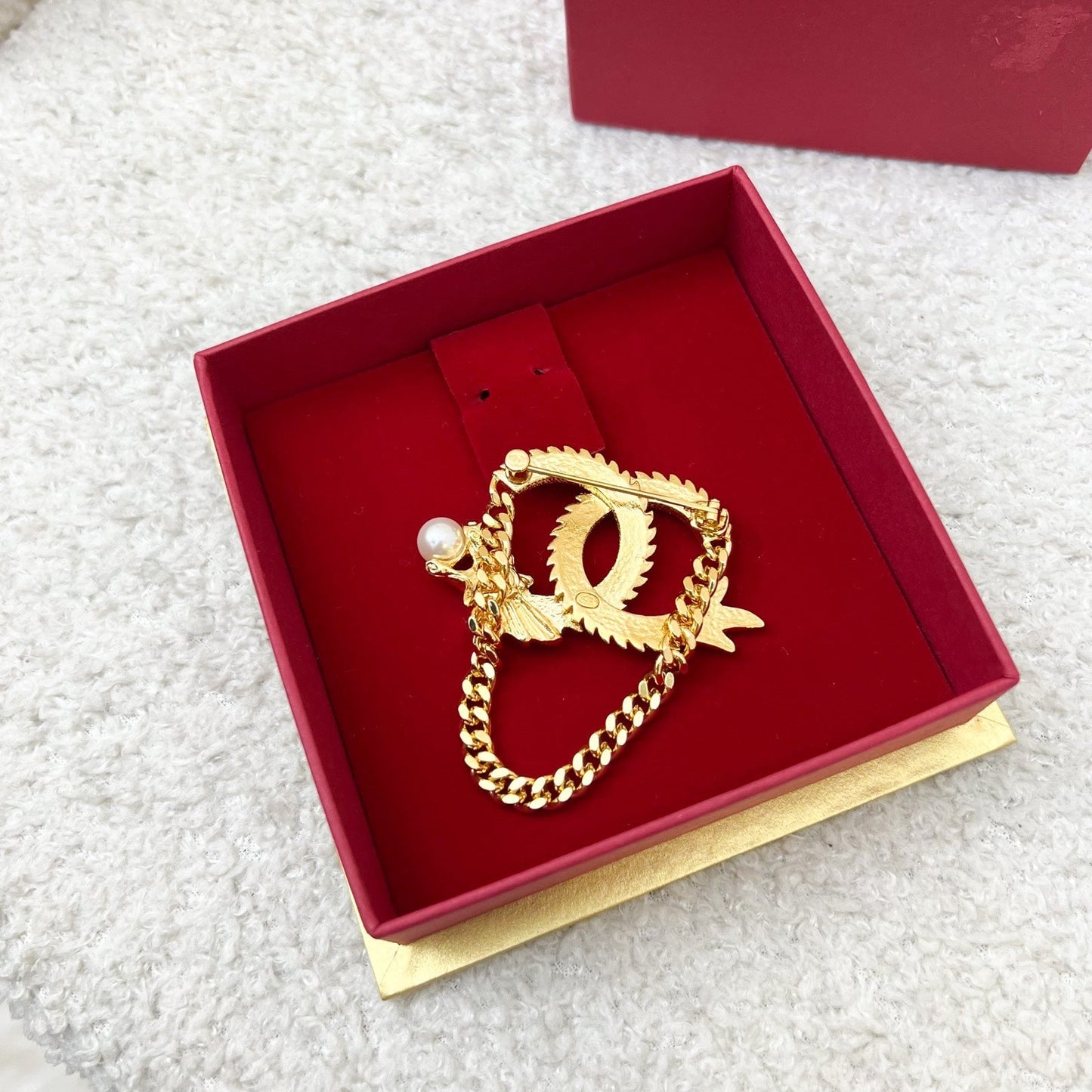 GLM-Chinese New Year CNY 2024 VIP Gift Dragon Brooch with Pearl in GHW