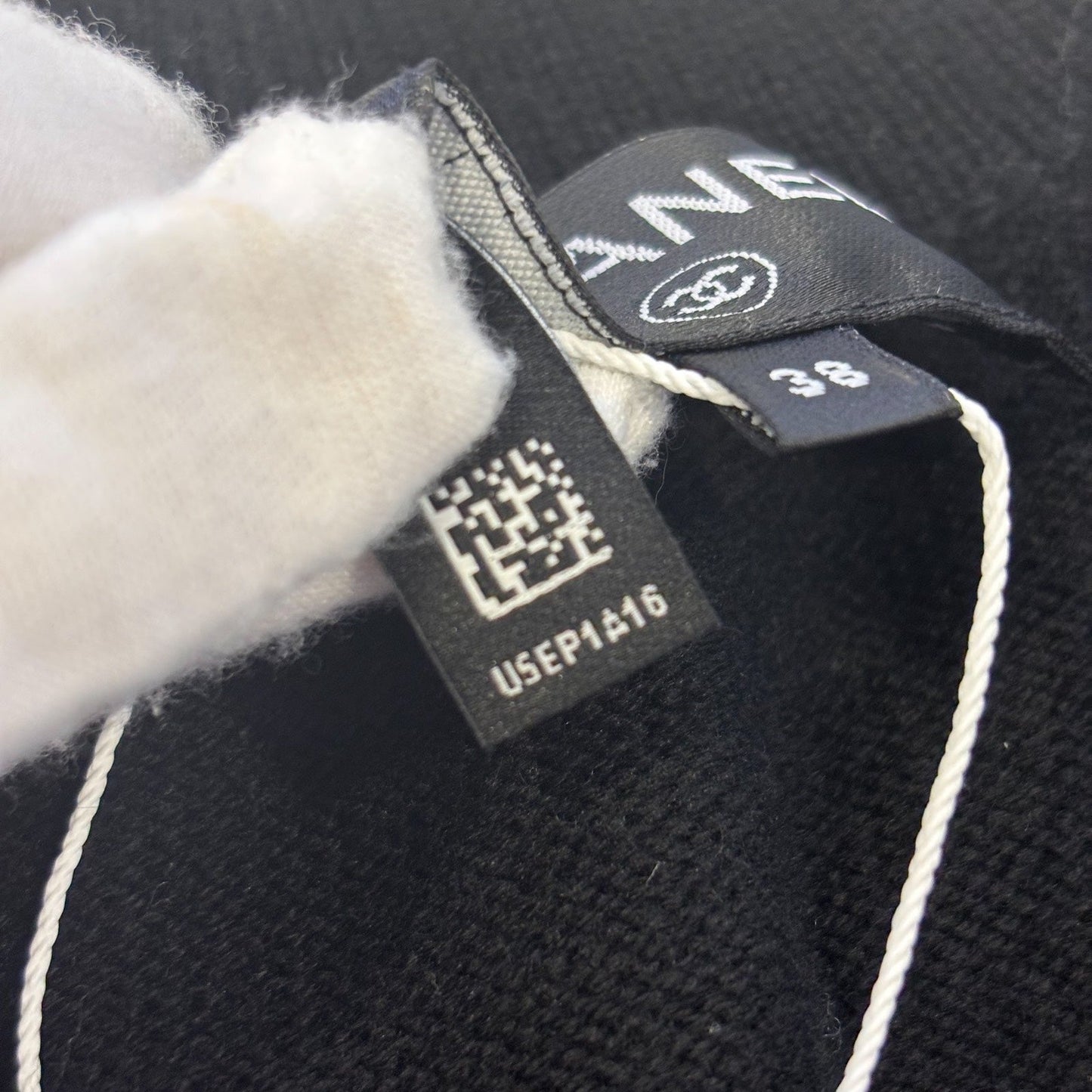 GLM-25C Zipped Cardigan in Black / White Cashmere Sz 38 (Model: P78345)