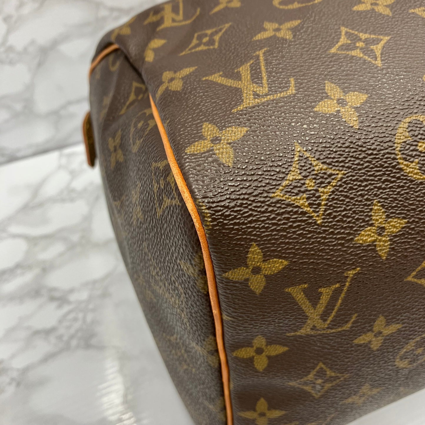LOUIS VUITTON Monogram Speedy 30