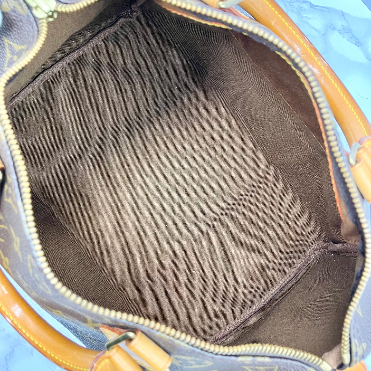 LOUIS VUITTON Monogram Speedy 30