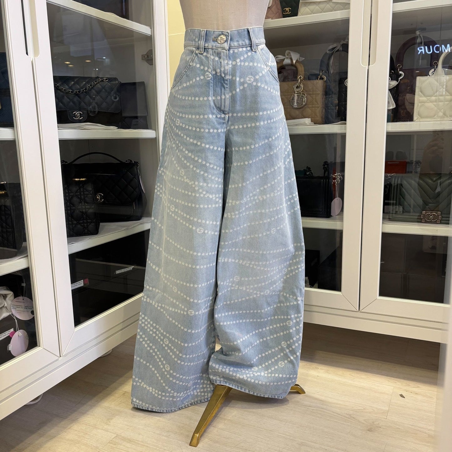 GLM-Washed Light Denim Jeans with Pearl Chain Print in Size 38