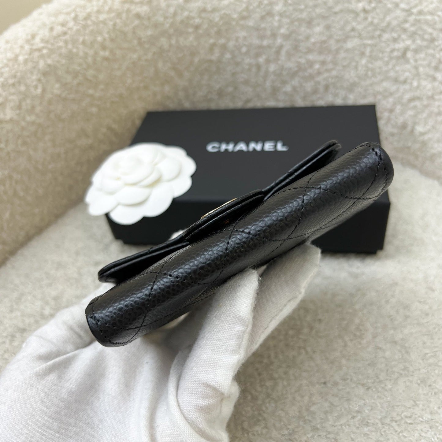 GLM-Classic Snap Card Holder in Black Caviar and GHW