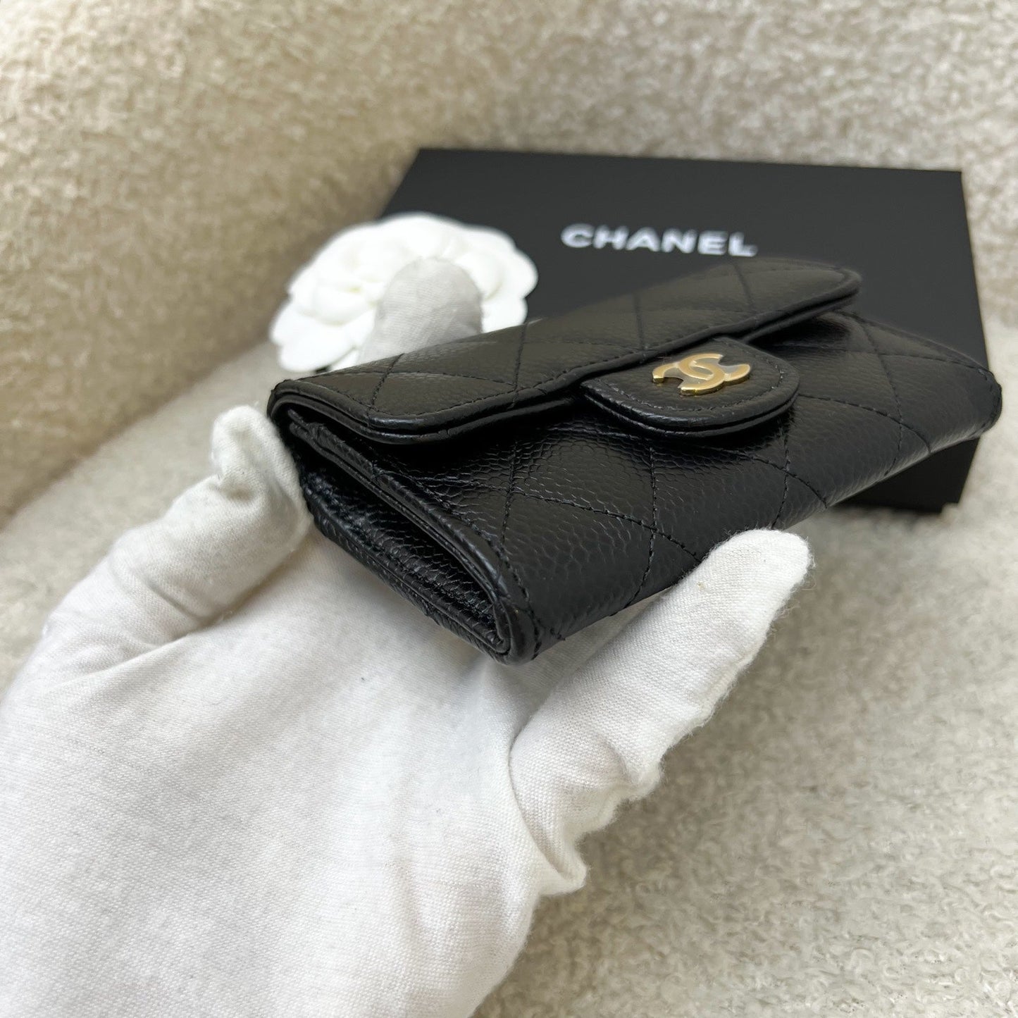 GLM-Classic Snap Card Holder in Black Caviar and GHW
