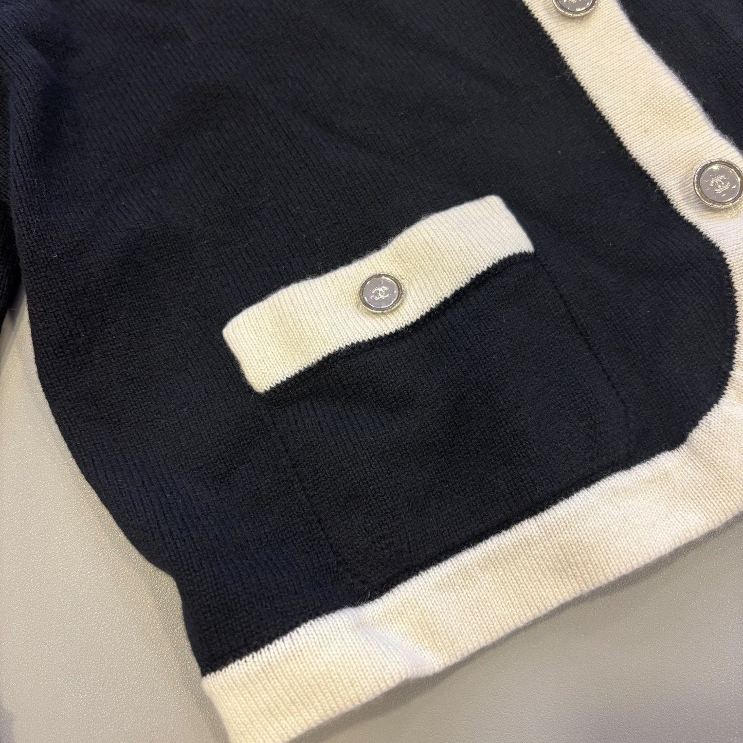 GLM-25C Cardigan With GLM- Logo Buttons in Black / White Cashmere Sz 38