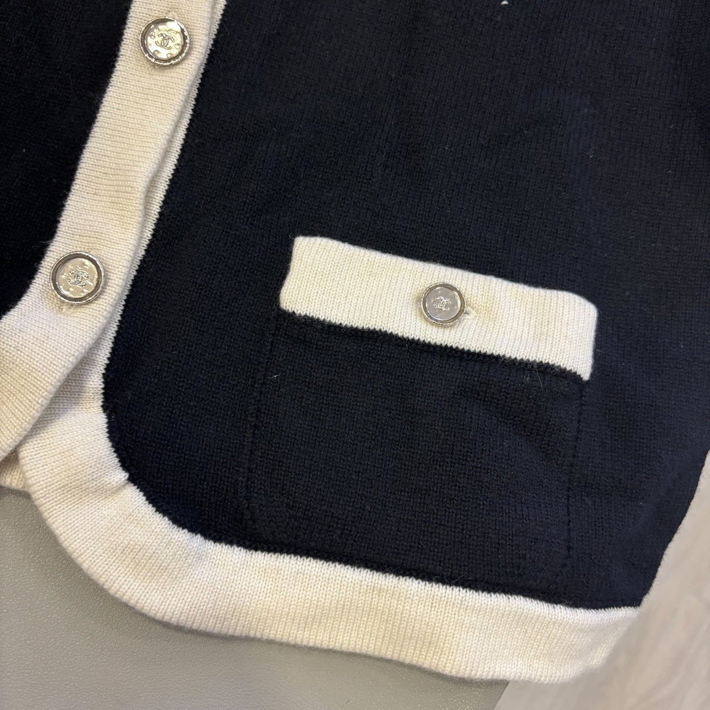GLM-25C Cardigan With GLM- Logo Buttons in Black / White Cashmere Sz 38