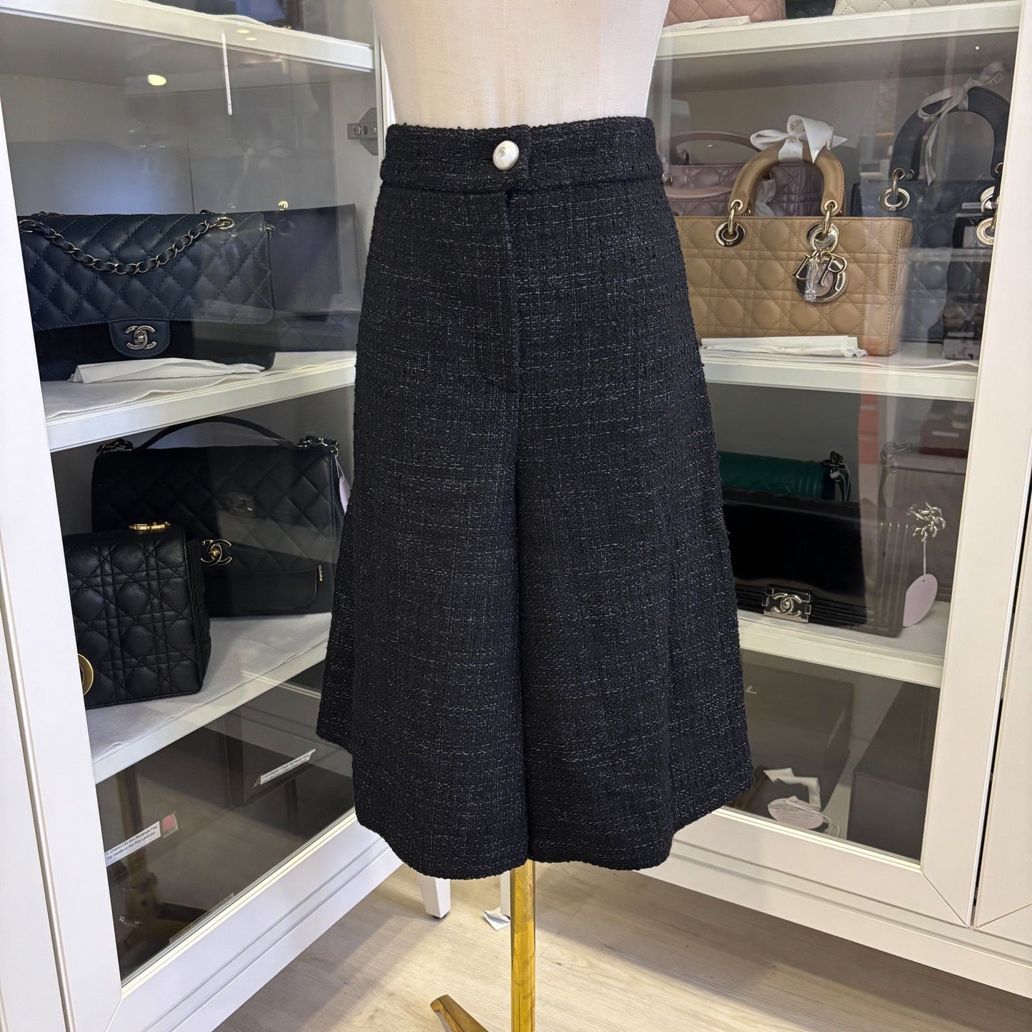 GLM-25P Bermuda Shorts in Black Viscose / Cotton Tweed Sz 38