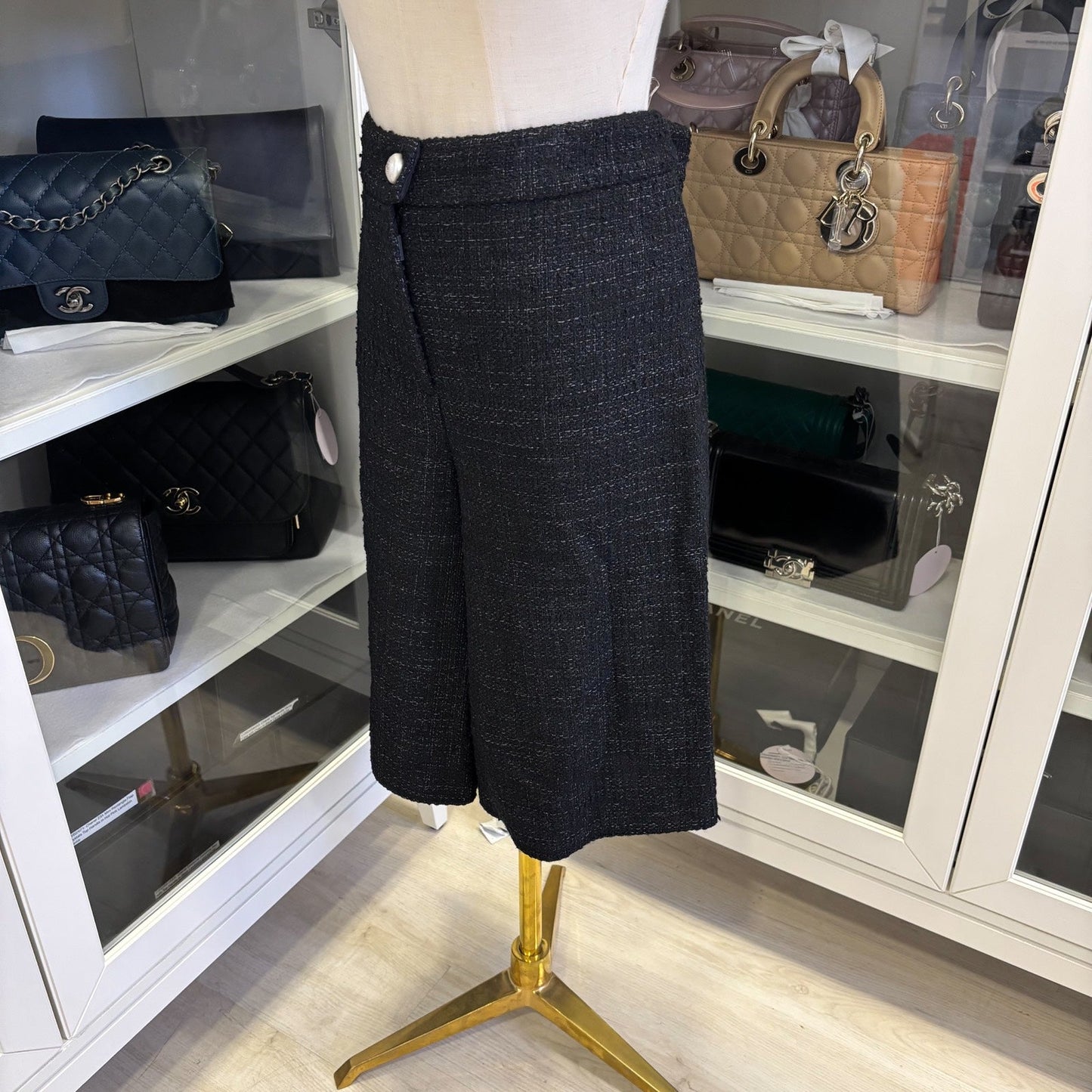 GLM-25P Bermuda Shorts in Black Viscose / Cotton Tweed Sz 38