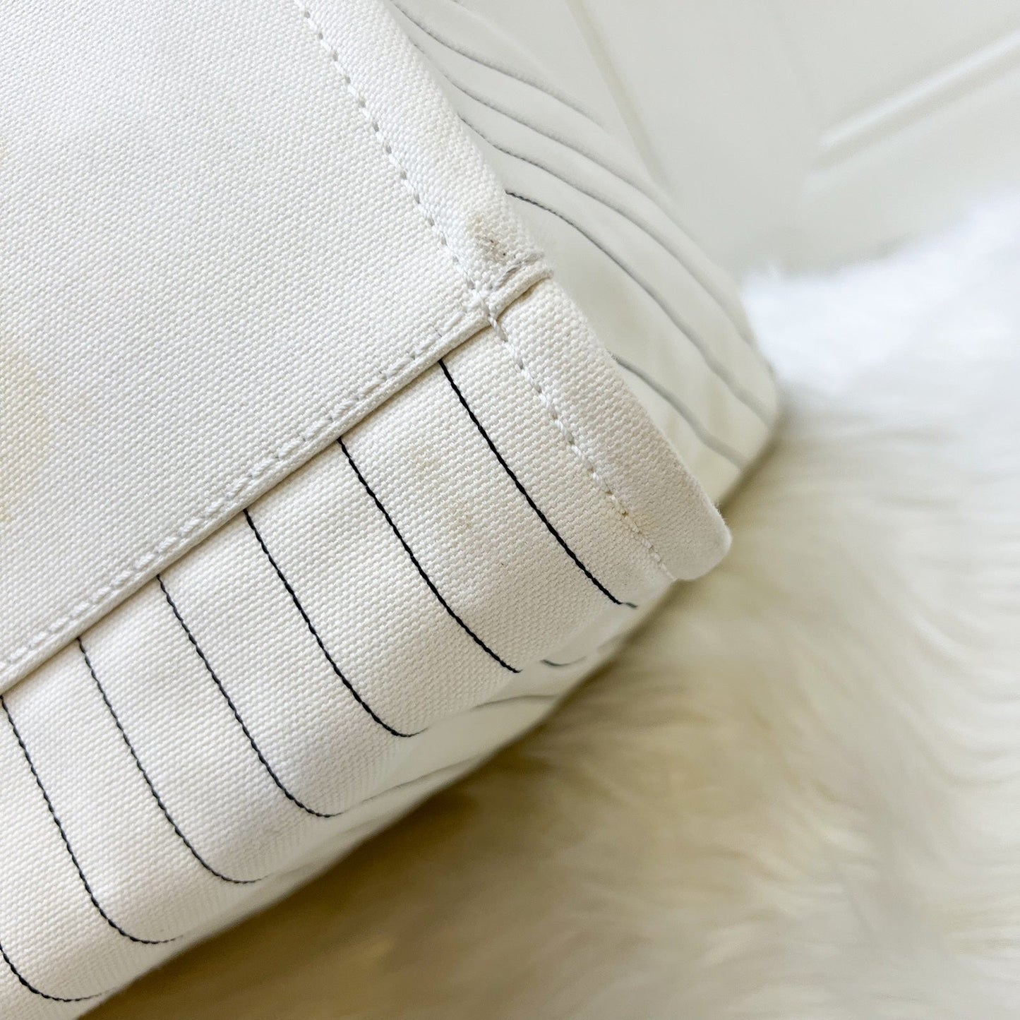 GLM-Medium / Large Deauville Tote in White Striped Fabric and LGHW