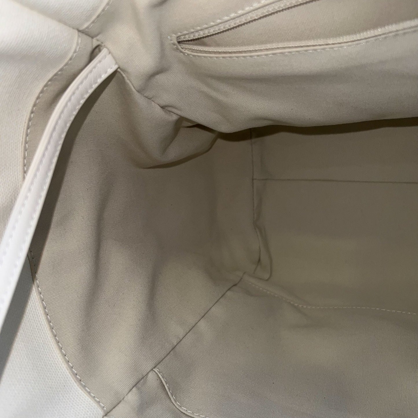 GLM-Medium / Large Deauville Tote in White Striped Fabric and LGHW