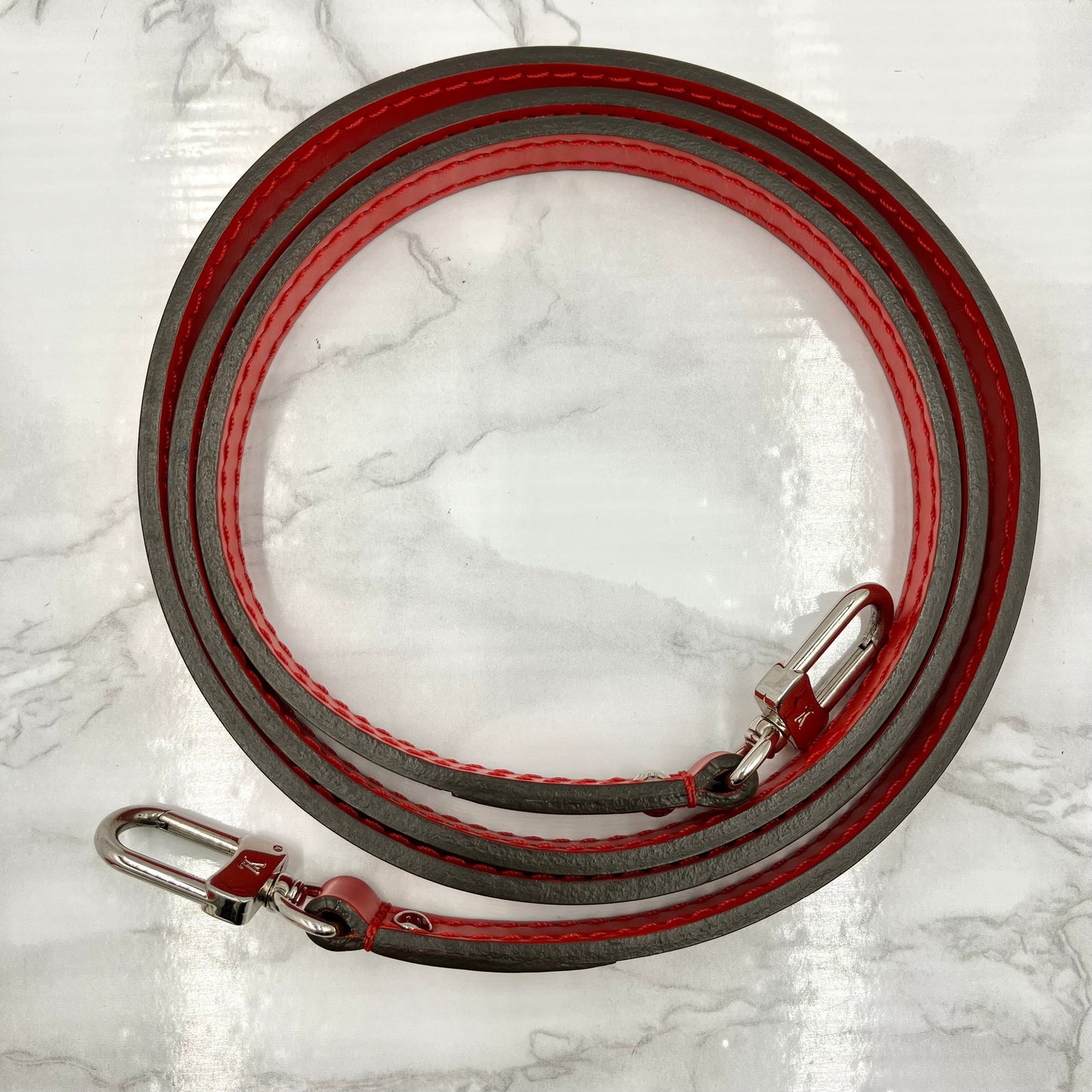 LOUIS VUITTON Epi Alma BB