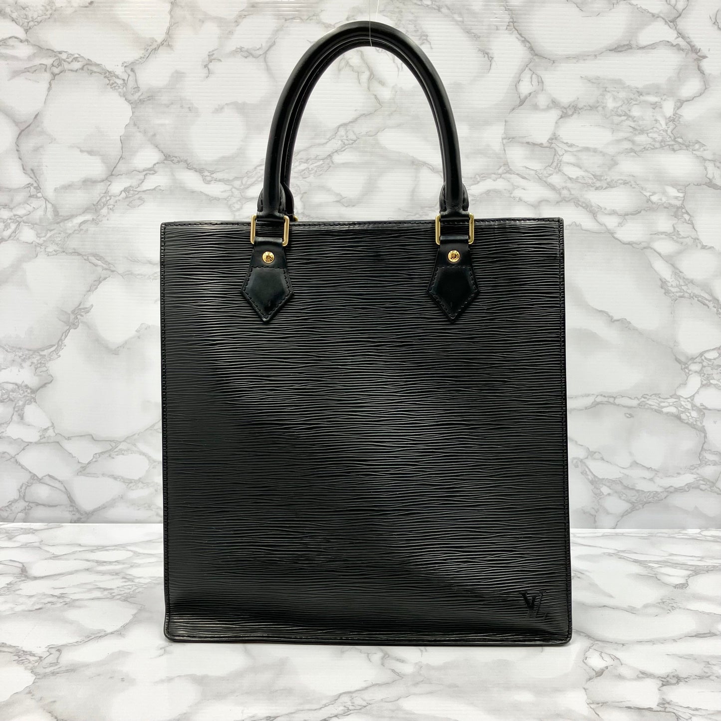 LOUIS VUITTON Epi Sack Pla PM