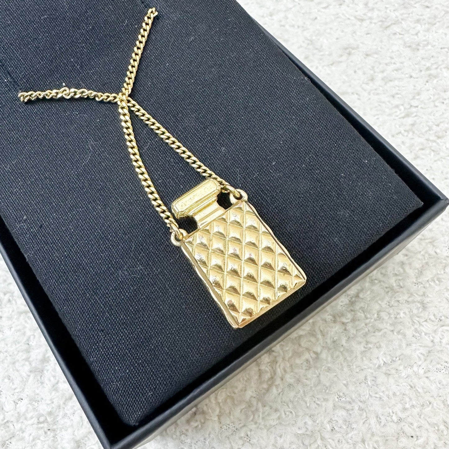 GLM-20A Perfume Bottle Necklace in AGHW
