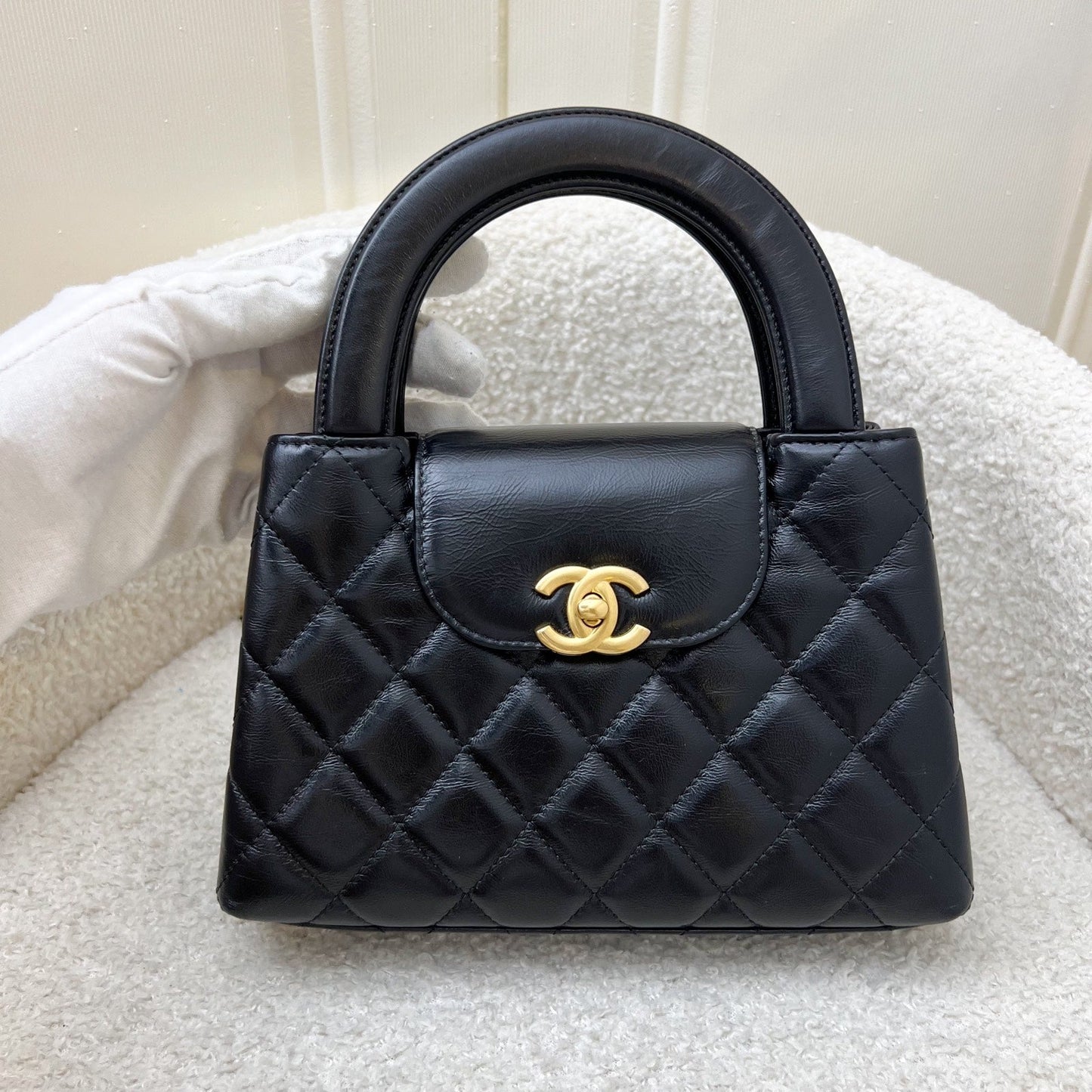 GLM-Mini / Small Kelly Bag in 25C Black Shiny Distressed Calfskin and AGHW
