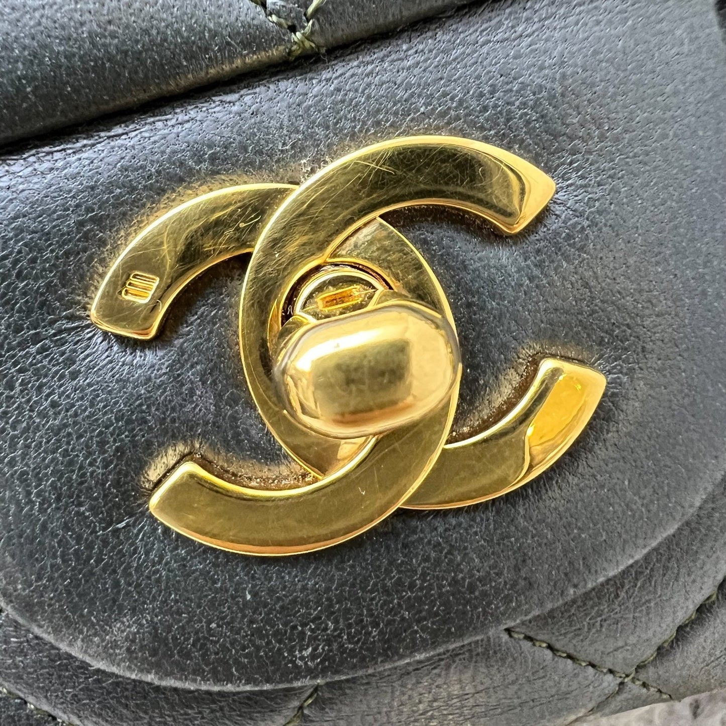 GLM- Medium Classic Flap CF in Dark Green Lambskin and 24K Gold Plated HW