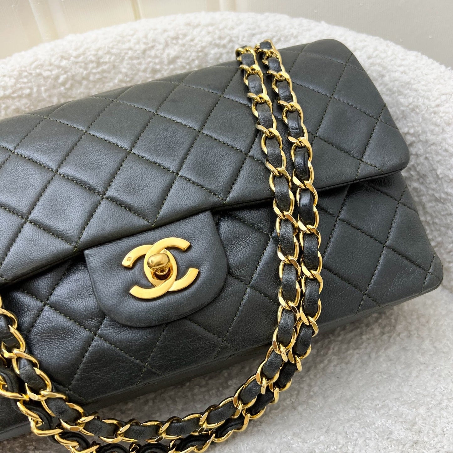 GLM- Medium Classic Flap CF in Dark Green Lambskin and 24K Gold Plated HW