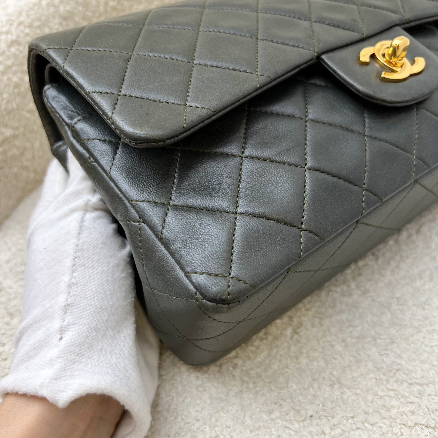 GLM- Medium Classic Flap CF in Dark Green Lambskin and 24K Gold Plated HW