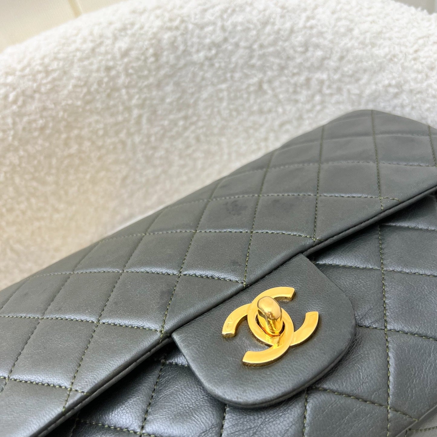 GLM- Medium Classic Flap CF in Dark Green Lambskin and 24K Gold Plated HW