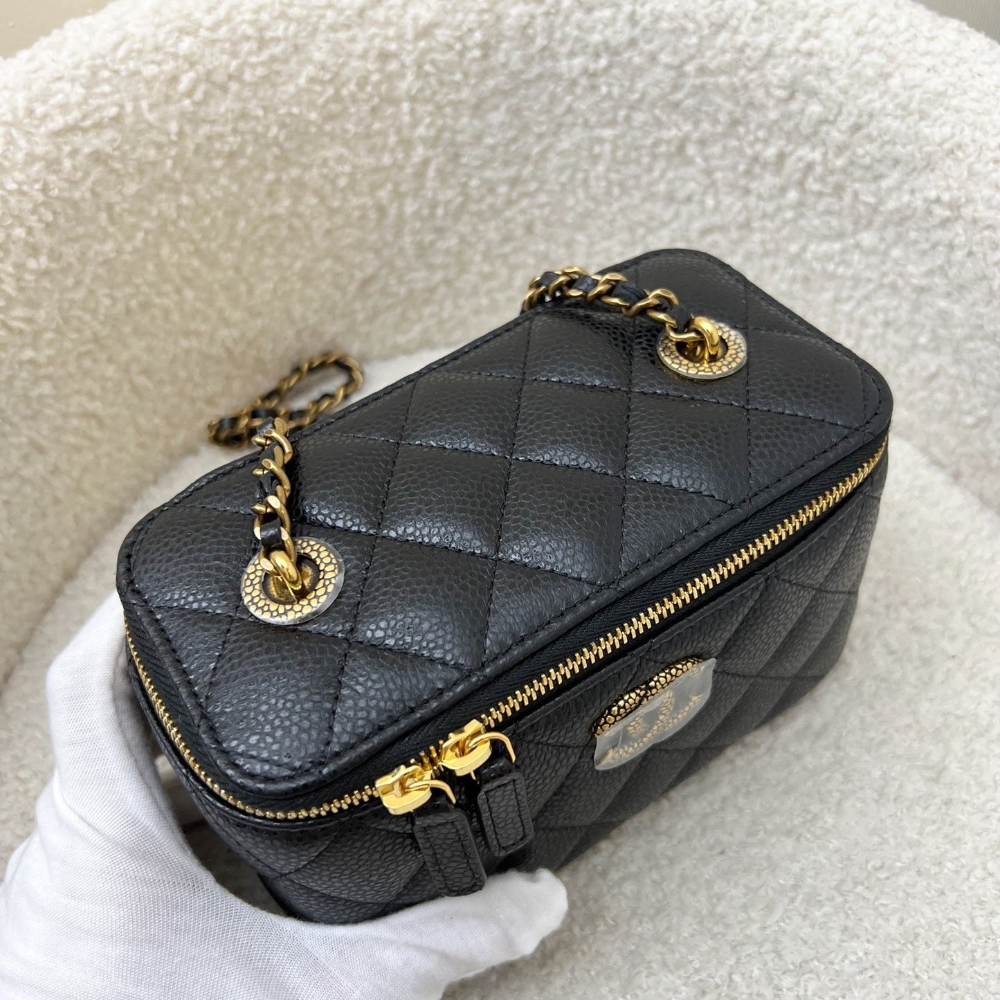 GLM-24B Small Vanity in Black Caviar and AGHW