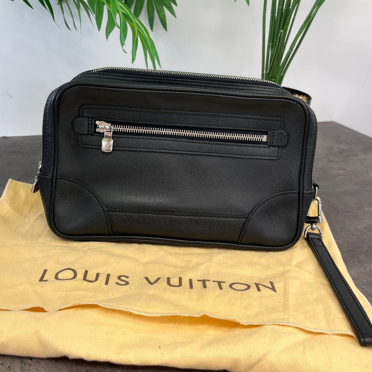 Men's Taiga Pavel Clutch Black
