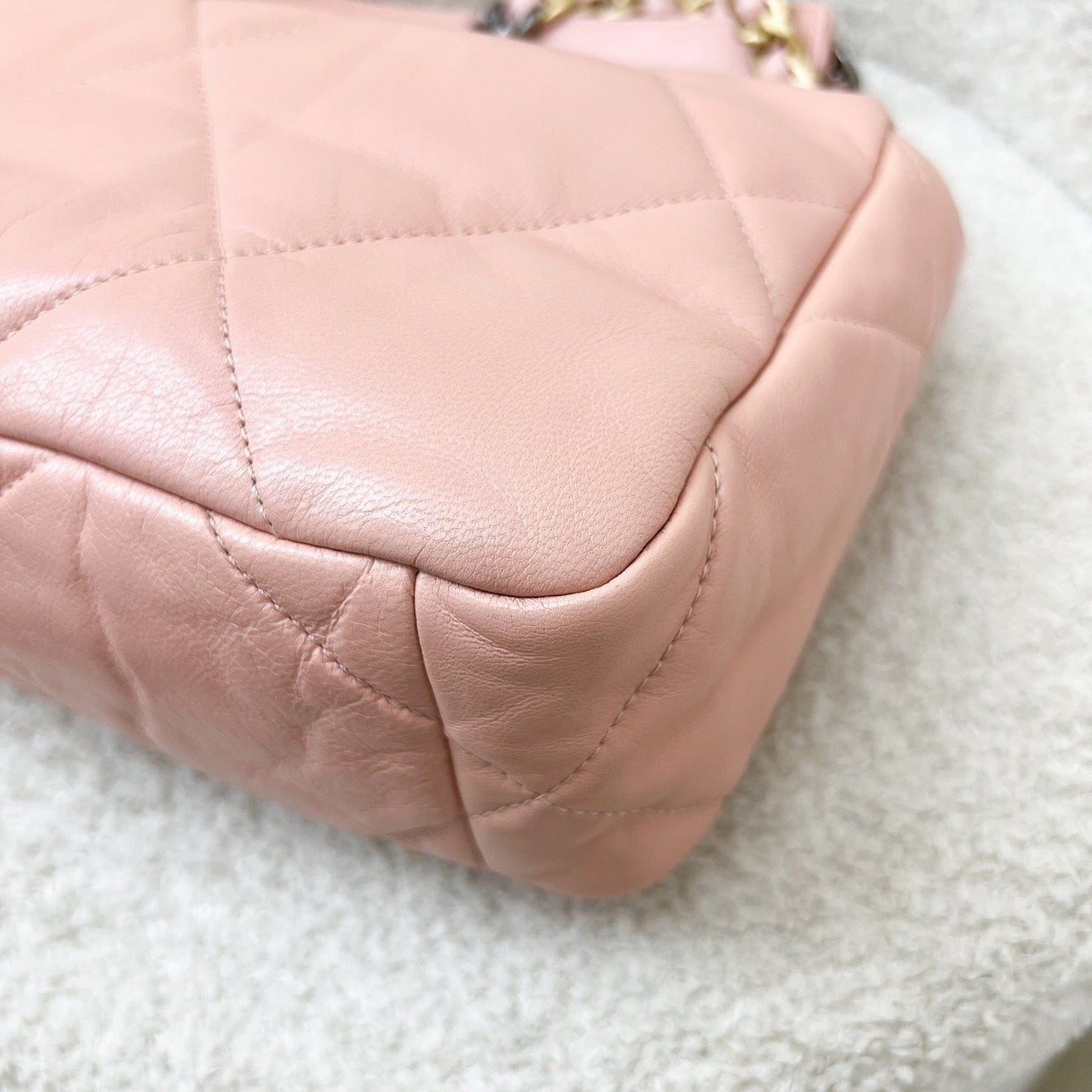 GLM-19 Small Flap in Light Pink Goatskin and 3-tone HW