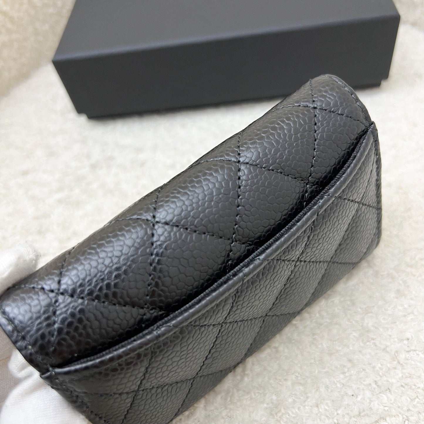 GLM-Classic Snap Card Holder in Black Caviar and GHW