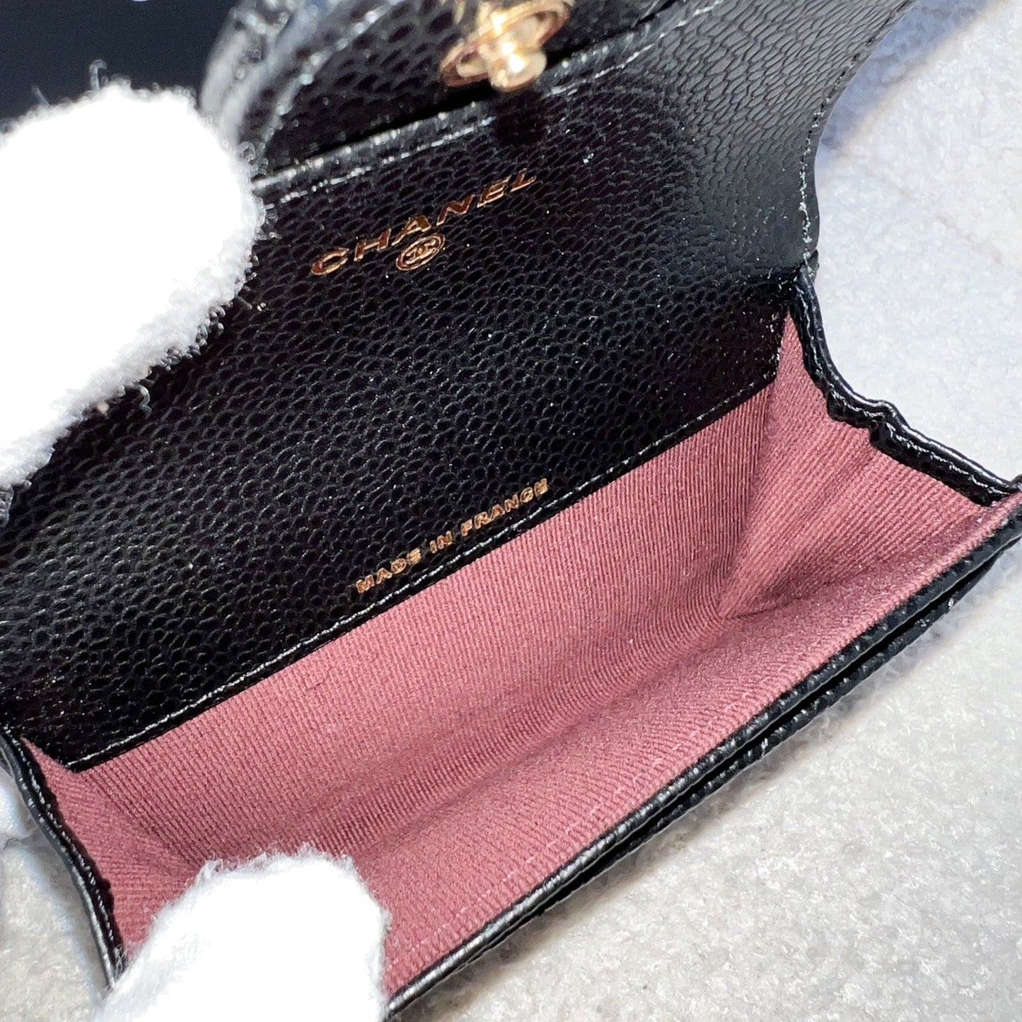 GLM-Classic Snap Card Holder in Black Caviar and GHW