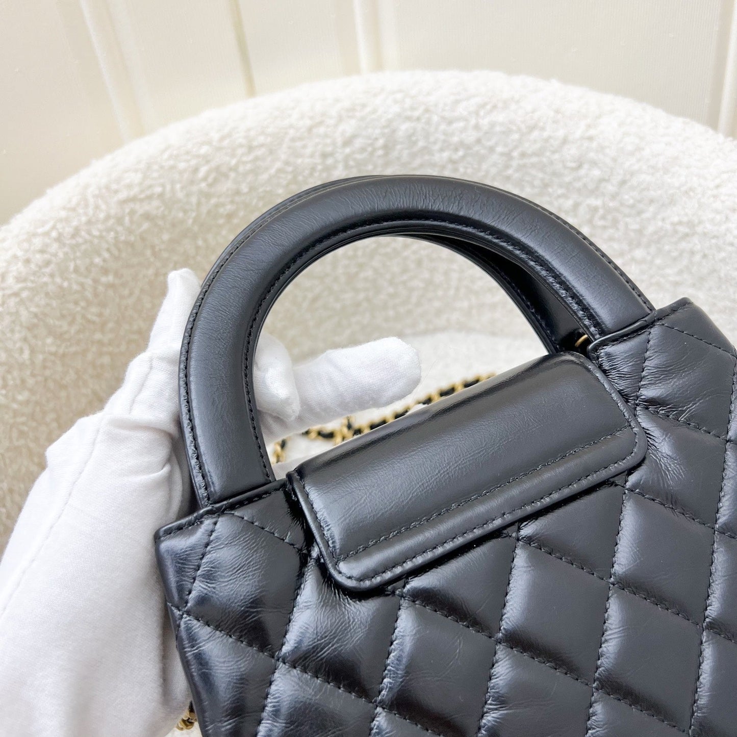 GLM-Mini / Small Kelly Bag in 25C Black Shiny Distressed Calfskin and AGHW (Model: AS4416)