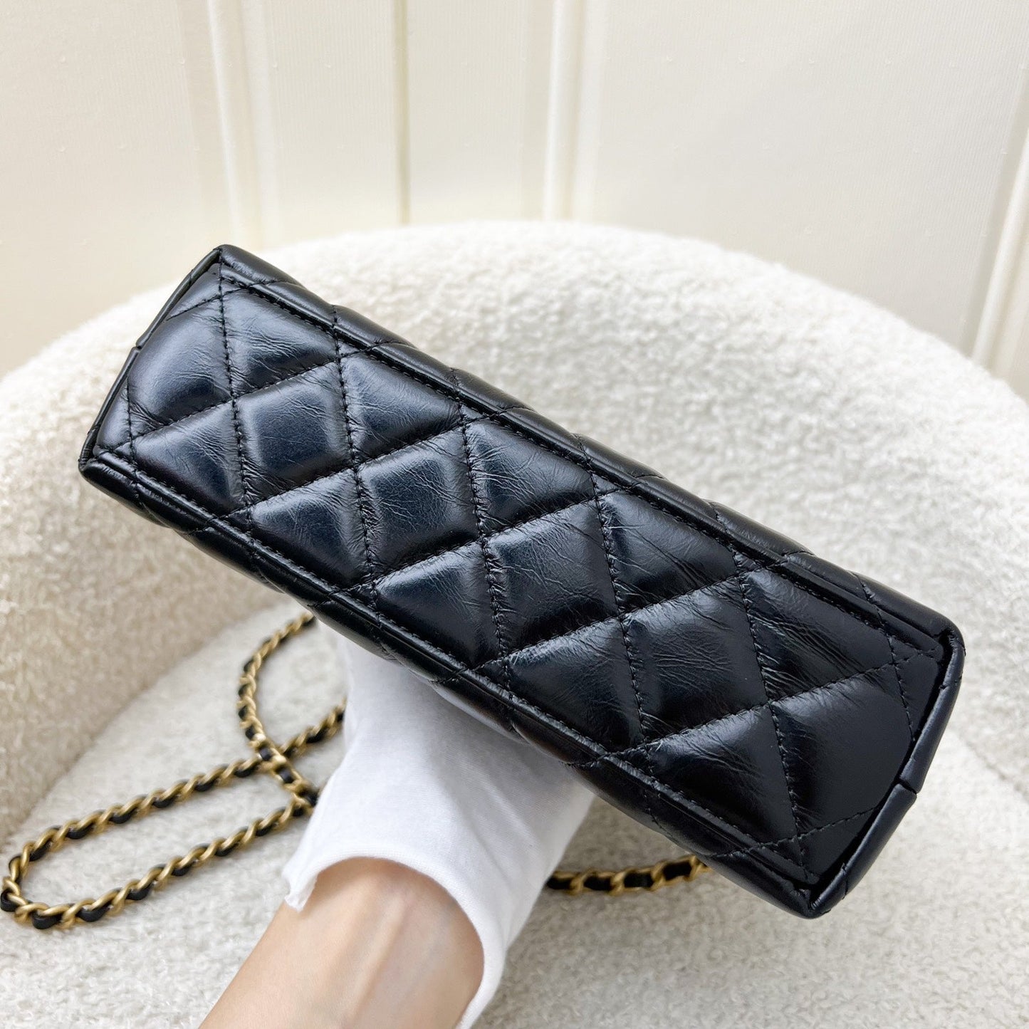 GLM-Mini / Small Kelly Bag in 25C Black Shiny Distressed Calfskin and AGHW (Model: AS4416)