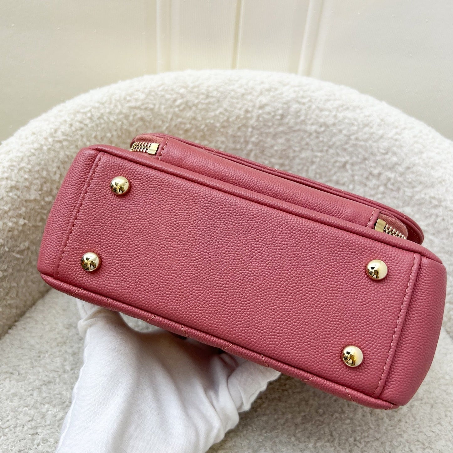 GLM-Small Business Affinity Flap in Pink Caviar and LGHW