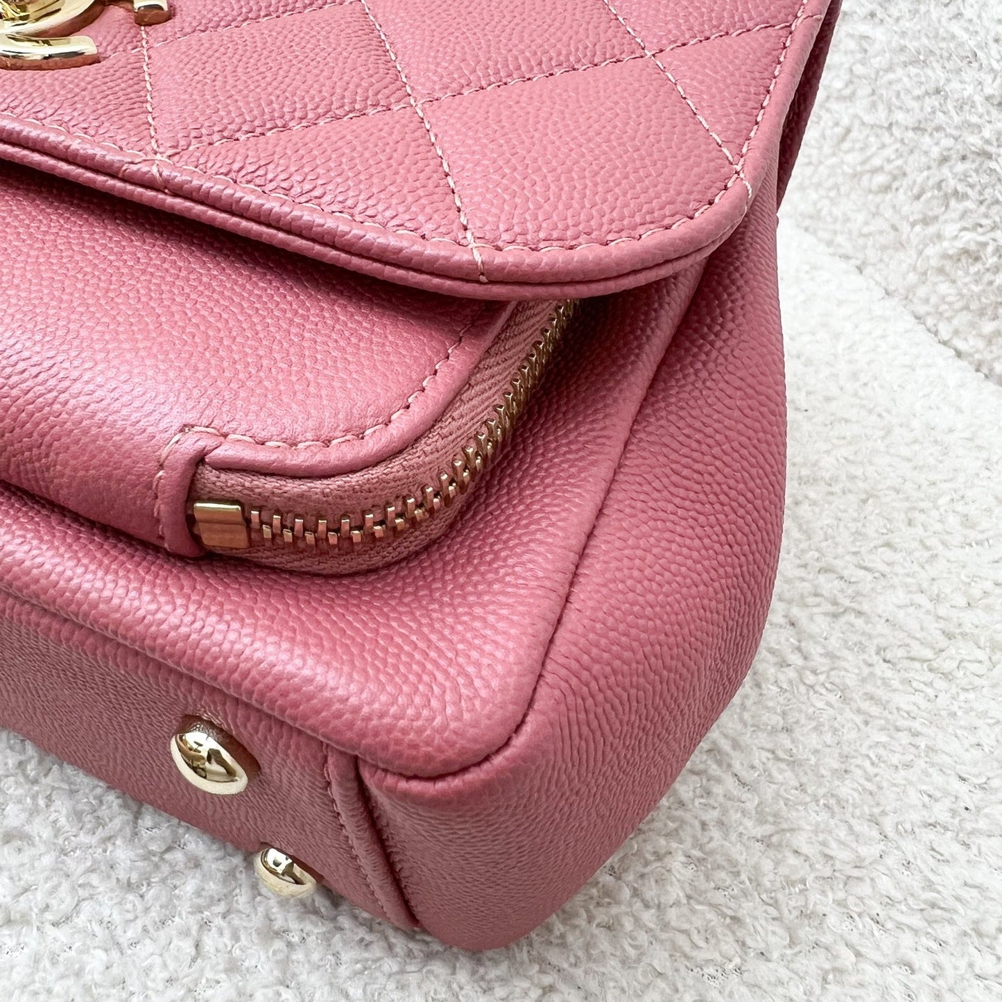 GLM-Small Business Affinity Flap in Pink Caviar and LGHW