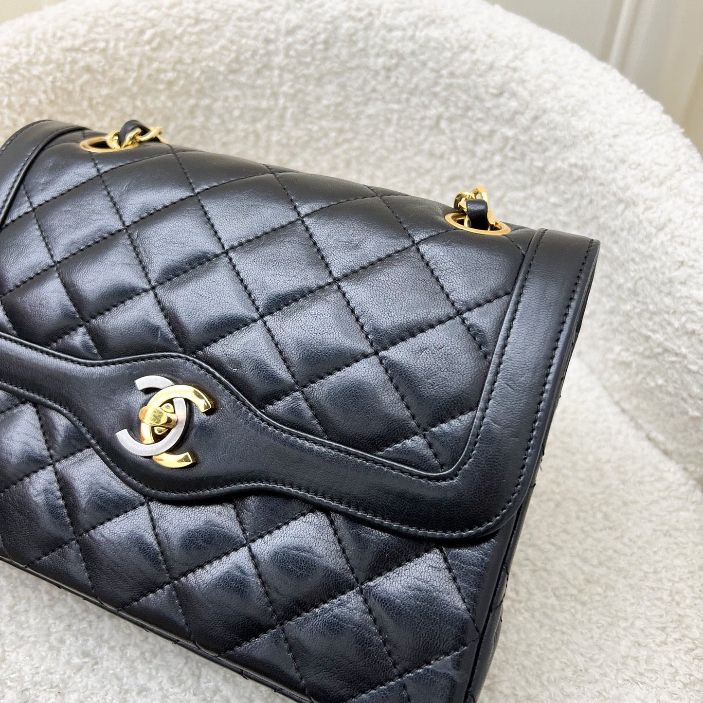 GLM- Seasonal Small Flap with 2-tone Turn Lock and 24K Gold-Plated HW