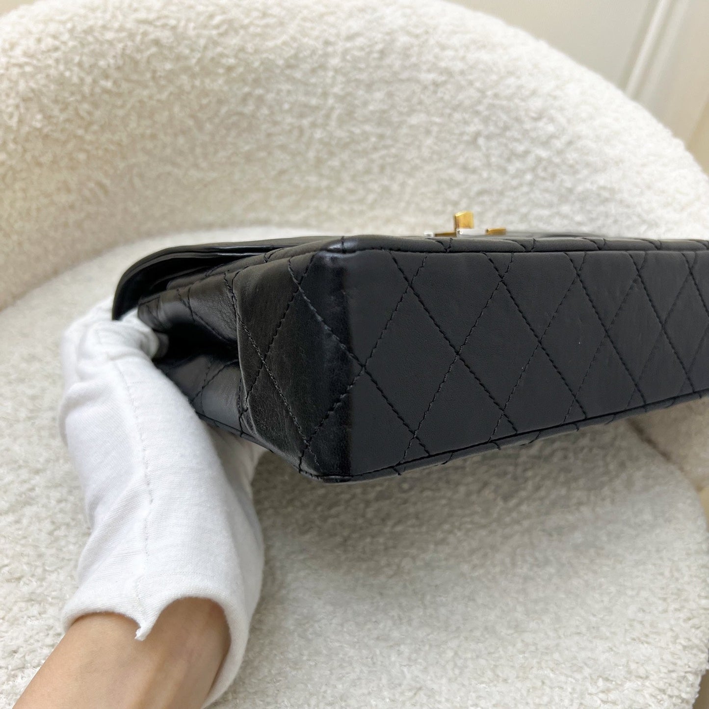 GLM- Seasonal Small Flap with 2-tone Turn Lock and 24K Gold-Plated HW