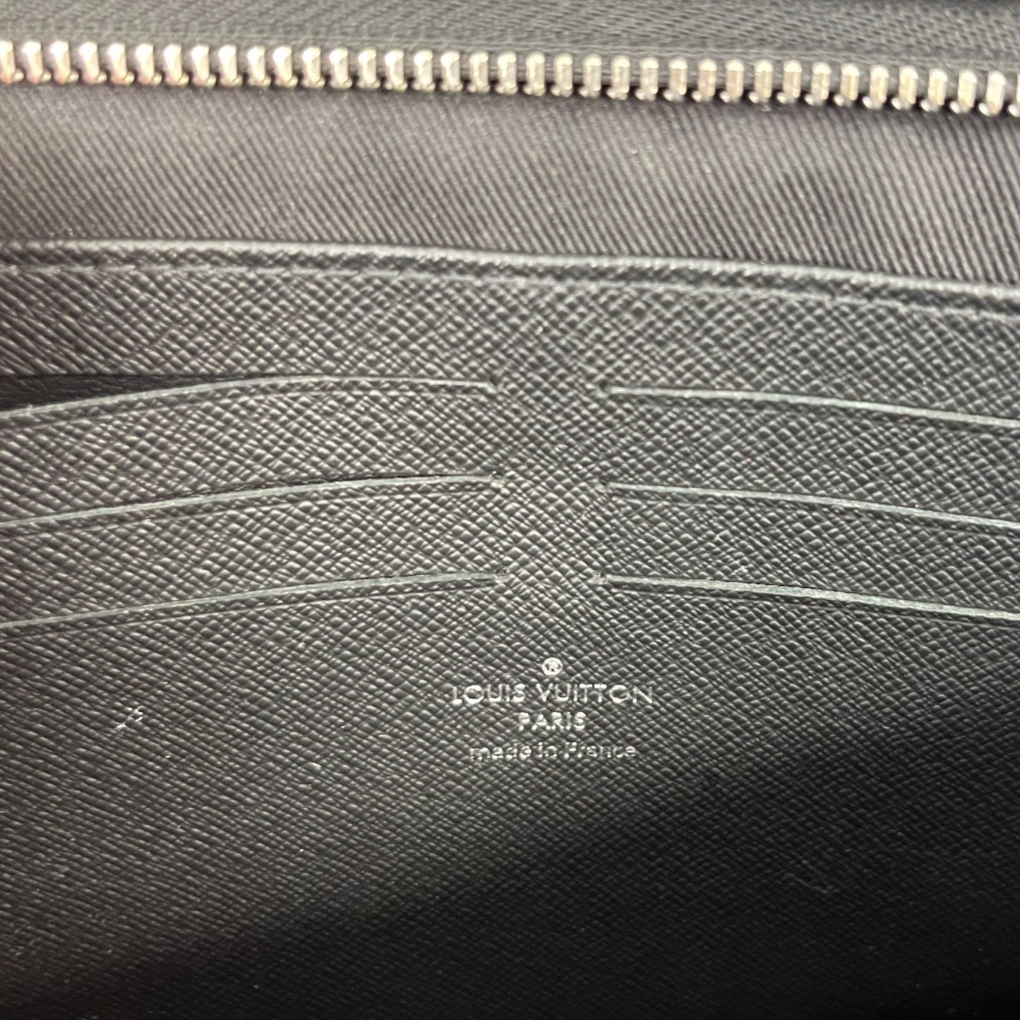 Men's Pochette Voyage Mm Pouch Black
