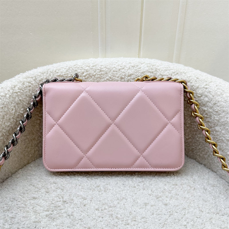GLM-19 Wallet on Chain WOC in 22B Pink Lambskin and 3-Tone HW (Model: AP0957)