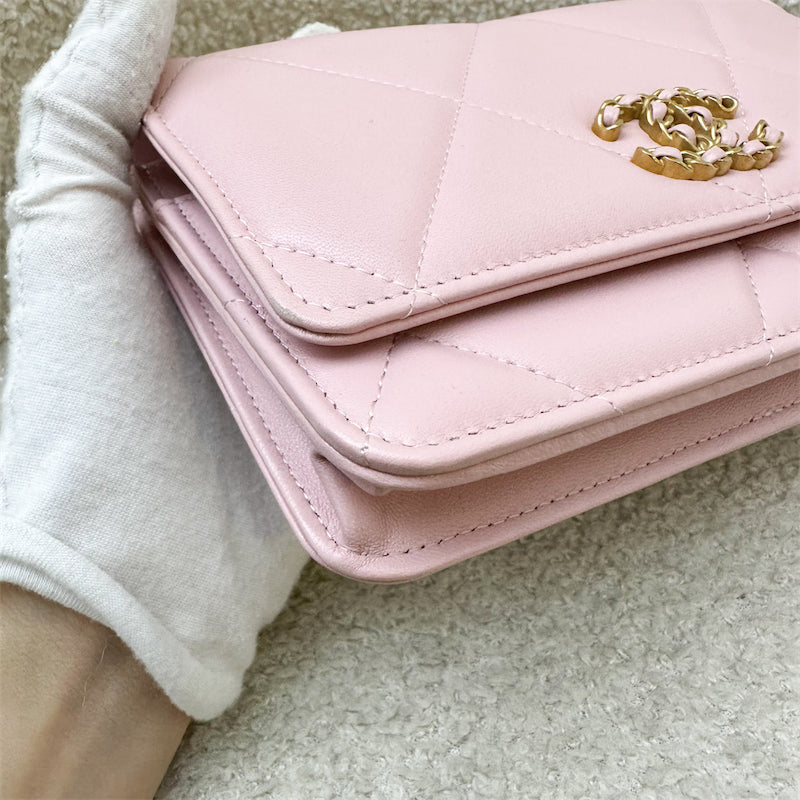 GLM-19 Wallet on Chain WOC in 22B Pink Lambskin and 3-Tone HW (Model: AP0957)