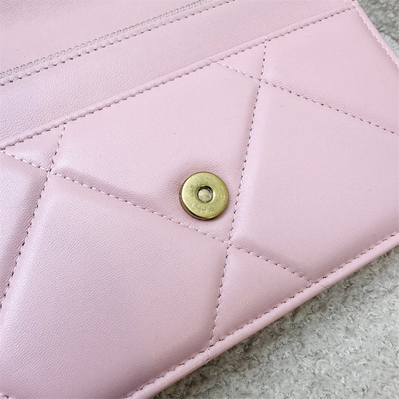 GLM-19 Wallet on Chain WOC in 22B Pink Lambskin and 3-Tone HW (Model: AP0957)