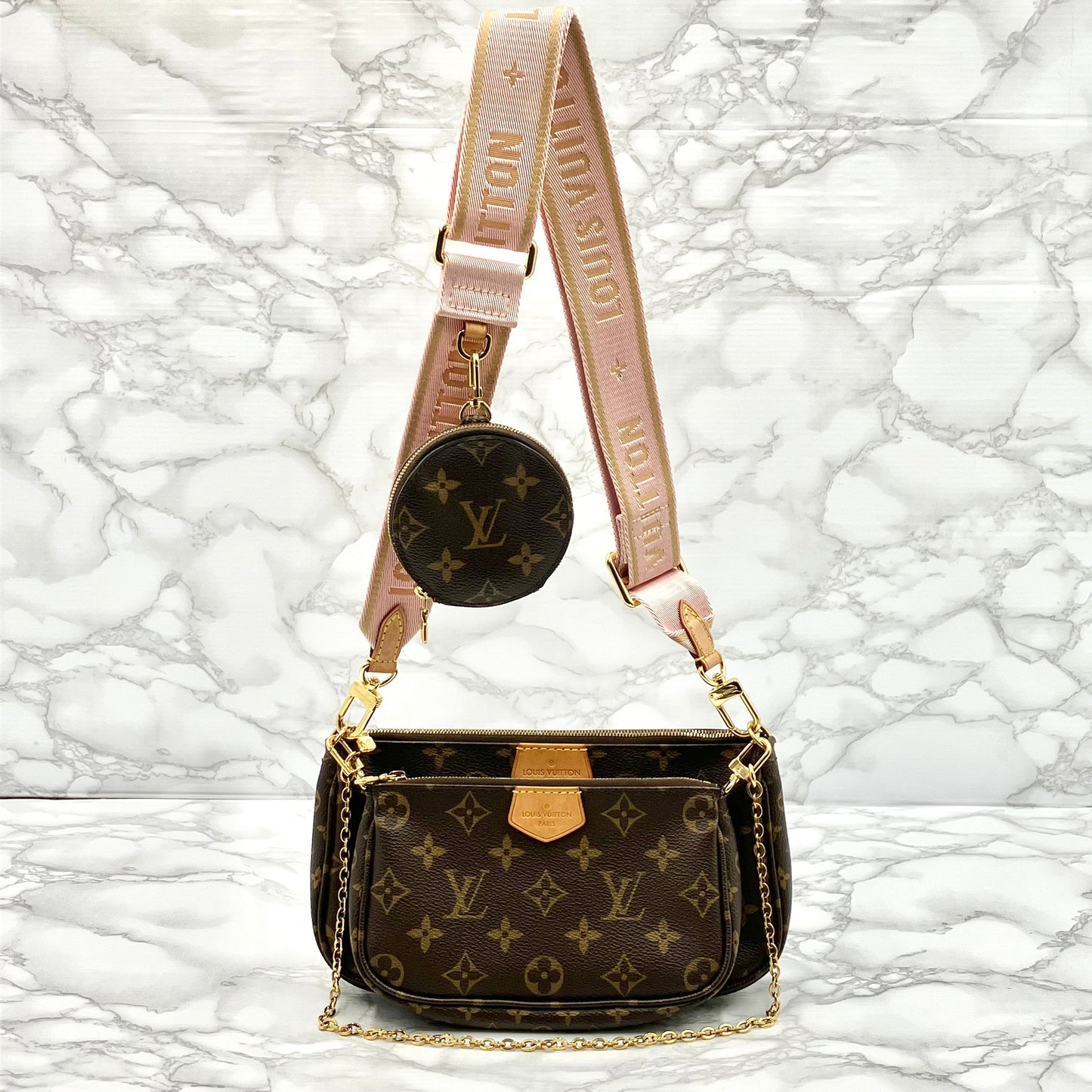 LOUIS VUITTON Multi Pochette