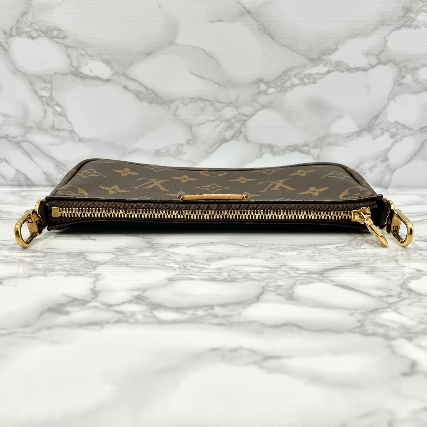 LOUIS VUITTON Multi Pochette